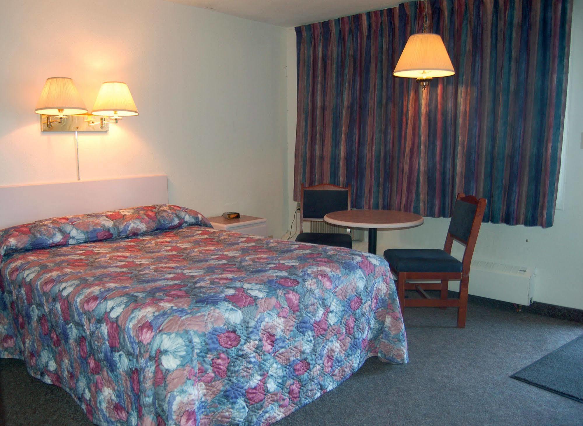 Chinook Motel Lethbridge Ngoại thất bức ảnh